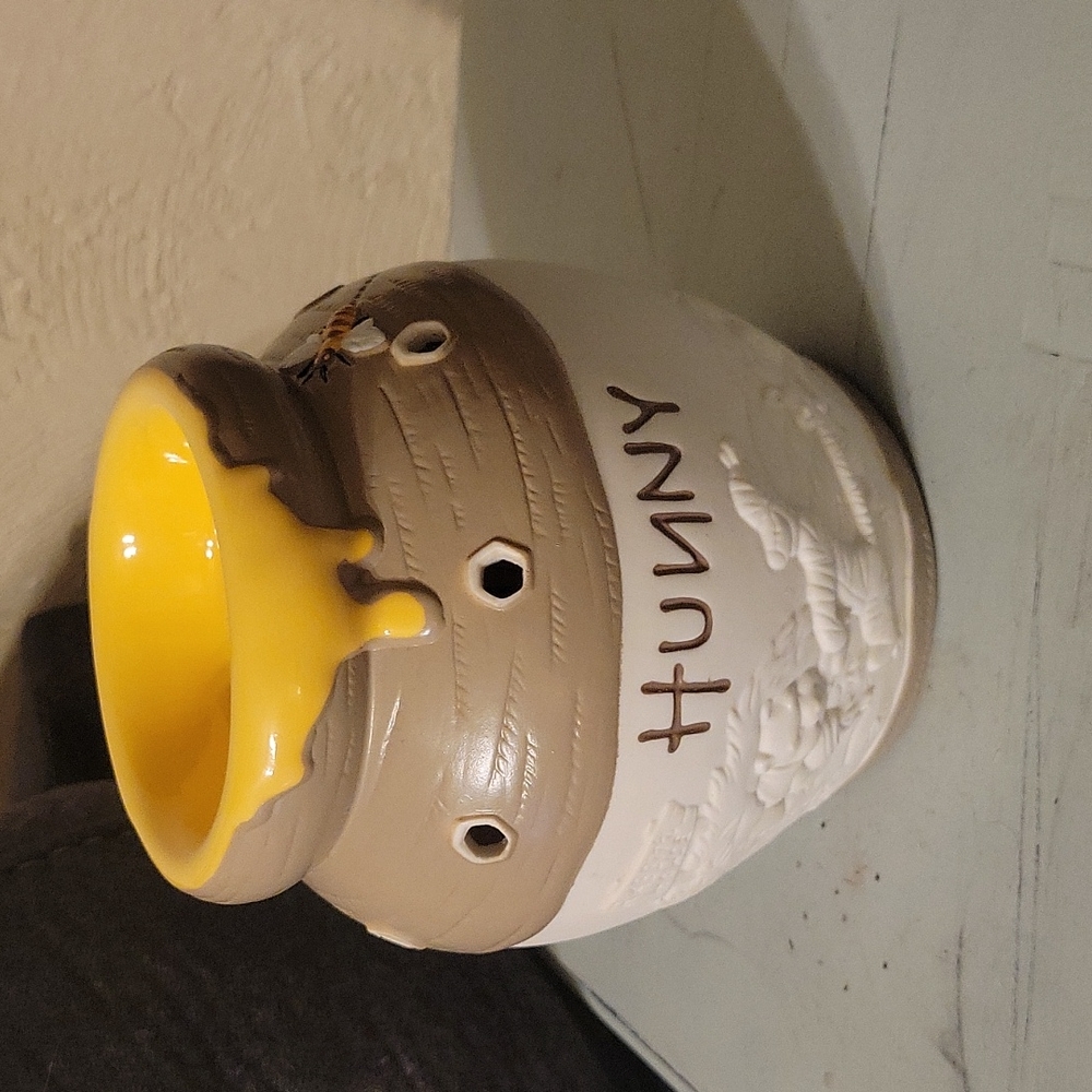 Winnie the pooh wax warmer from scentsy